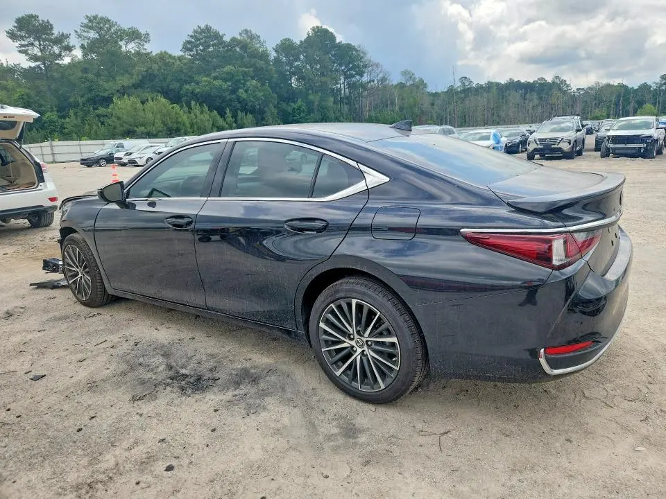2025 LEXUS ES 300H BASE  