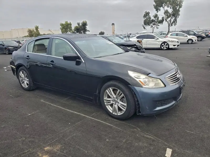 2013 INFINITI G37 BASE  