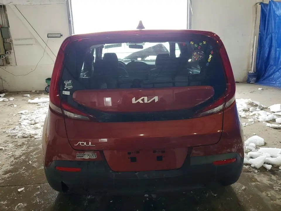 2022 KIA SOUL LX  