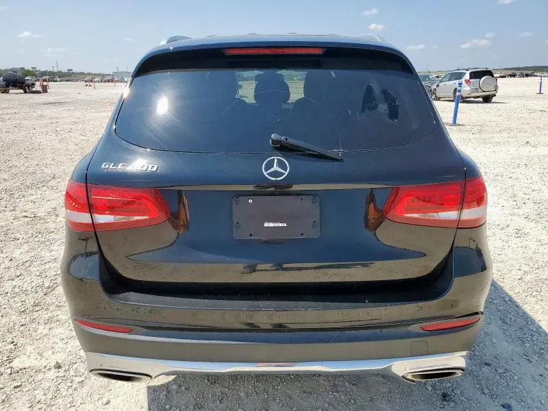 2018 MERCEDES-BENZ GLC 300  