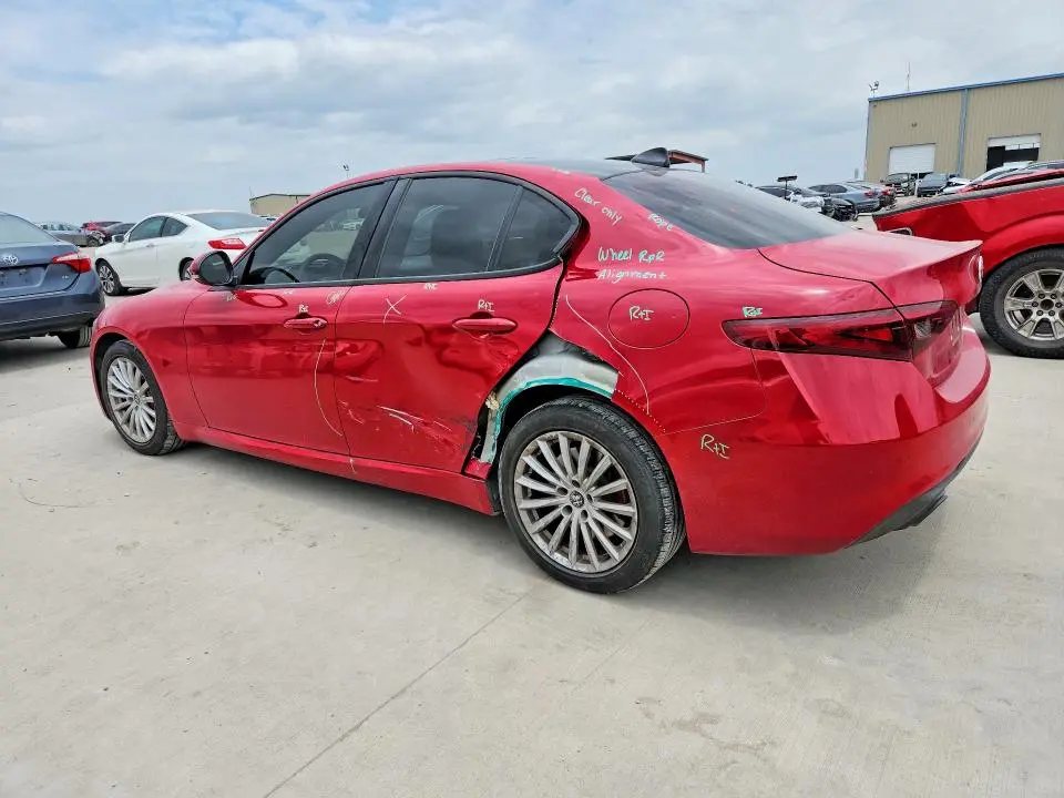 2022 ALFA ROMEO GIULIA   
