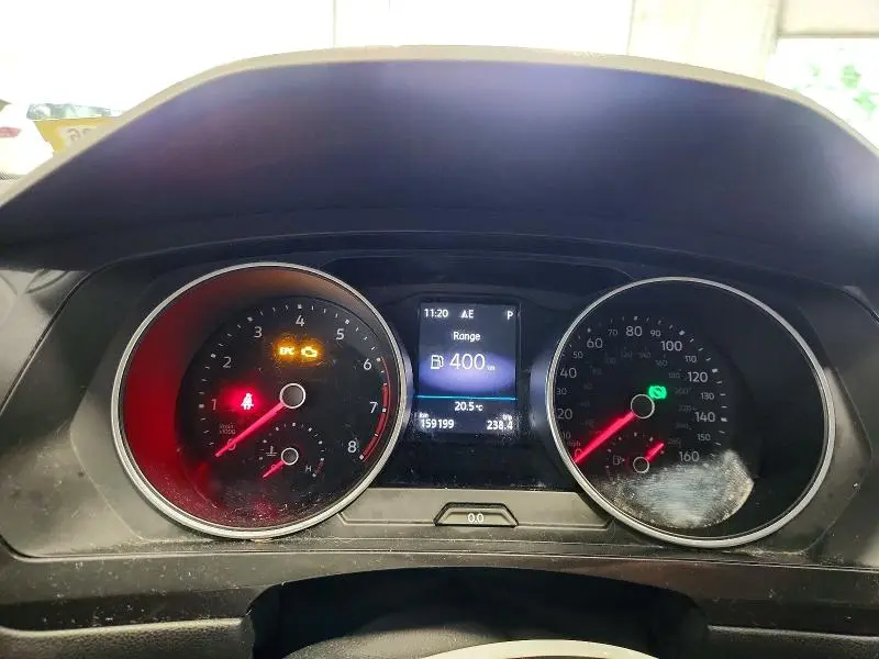 2018 VOLKSWAGEN TIGUAN SE  
