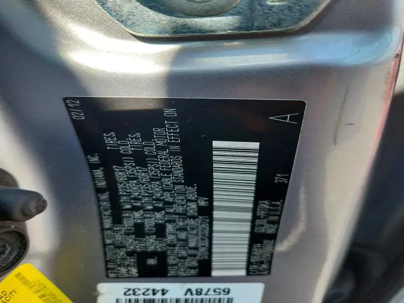 2012 TOYOTA SIENNA XLE 8-PASSENGER  