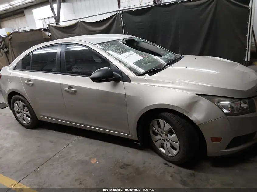 2014 CHEVROLET CRUZE LS AUTO