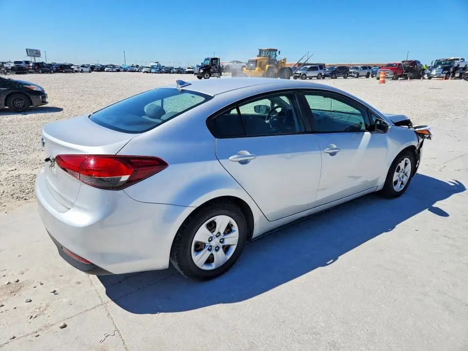 2017 KIA FORTE LX  
