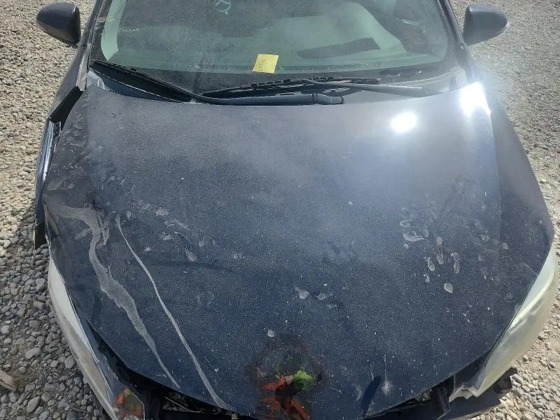 2018 TOYOTA COROLLA SE  