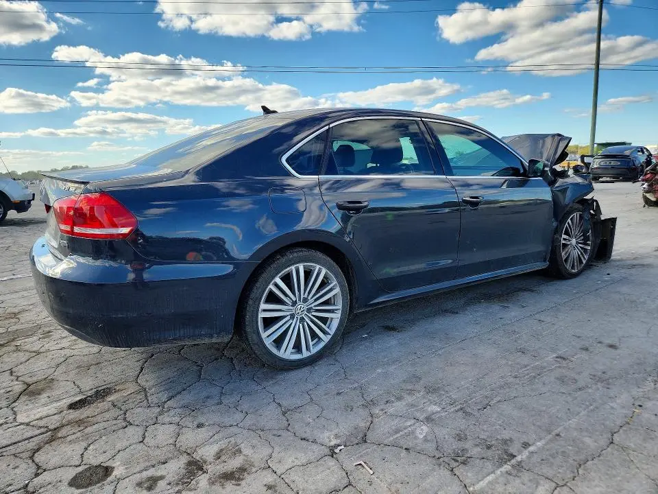 2014 VOLKSWAGEN PASSAT SE  