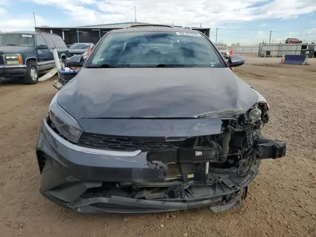 2023 KIA FORTE LX  