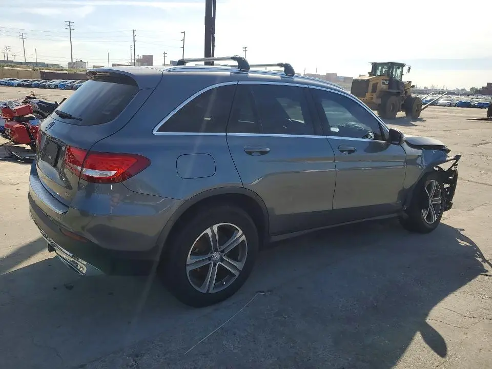 2017 MERCEDES-BENZ GLC 300  