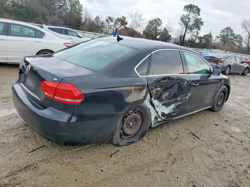 2013 VOLKSWAGEN PASSAT SE  