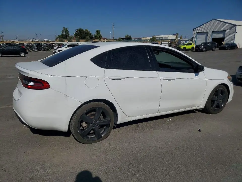 2015 DODGE DART SXT  