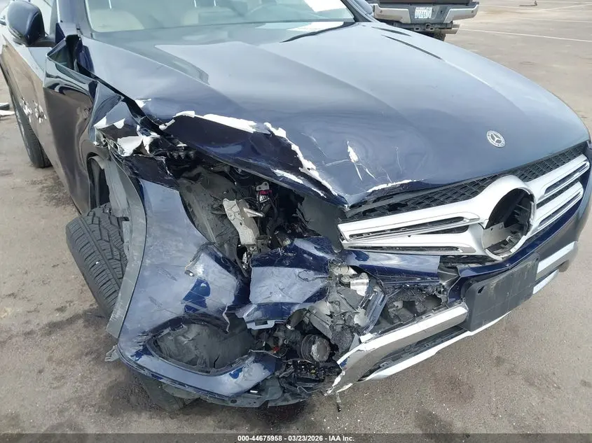 2019 MERCEDES-BENZ GLC 300  