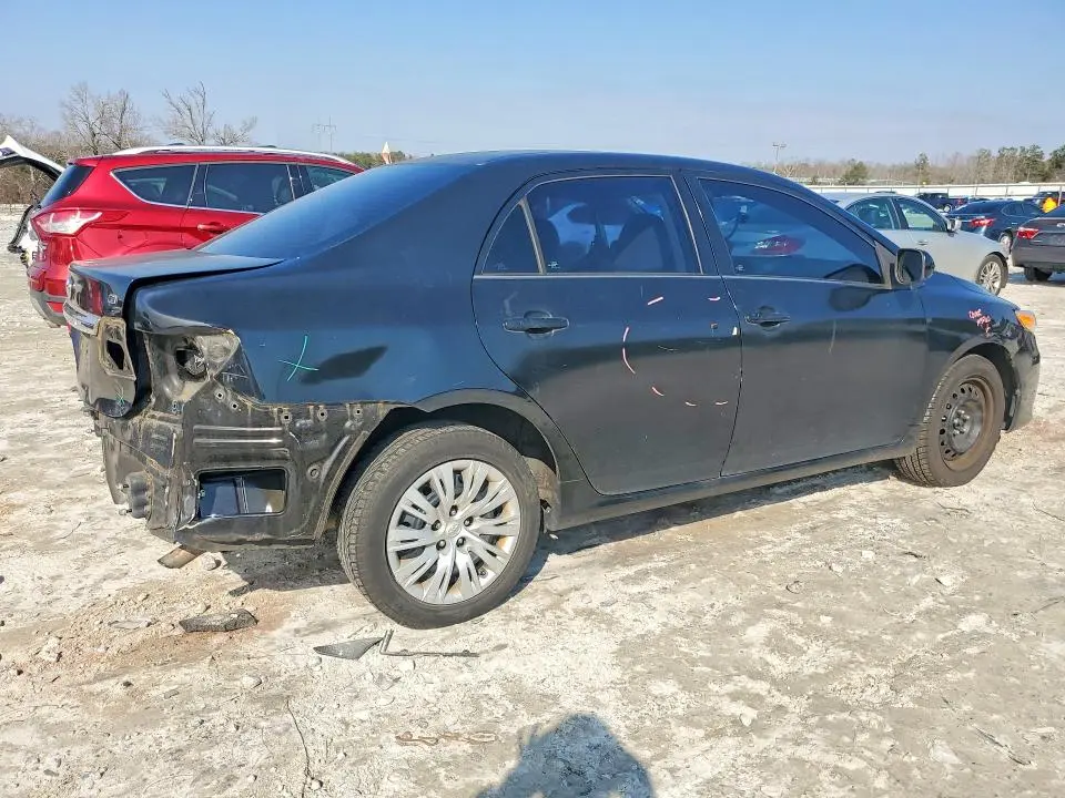 2013 TOYOTA COROLLA BASE  