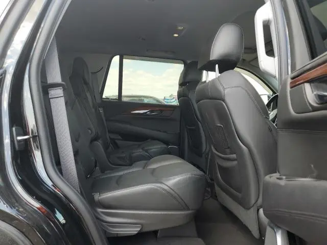2016 CADILLAC ESCALADE LUXURY  