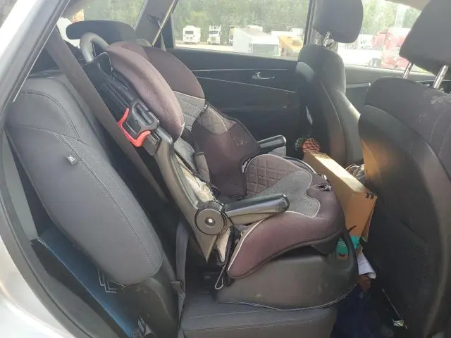 2017 KIA SORENTO LX