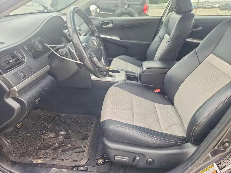2012 TOYOTA CAMRY SE  