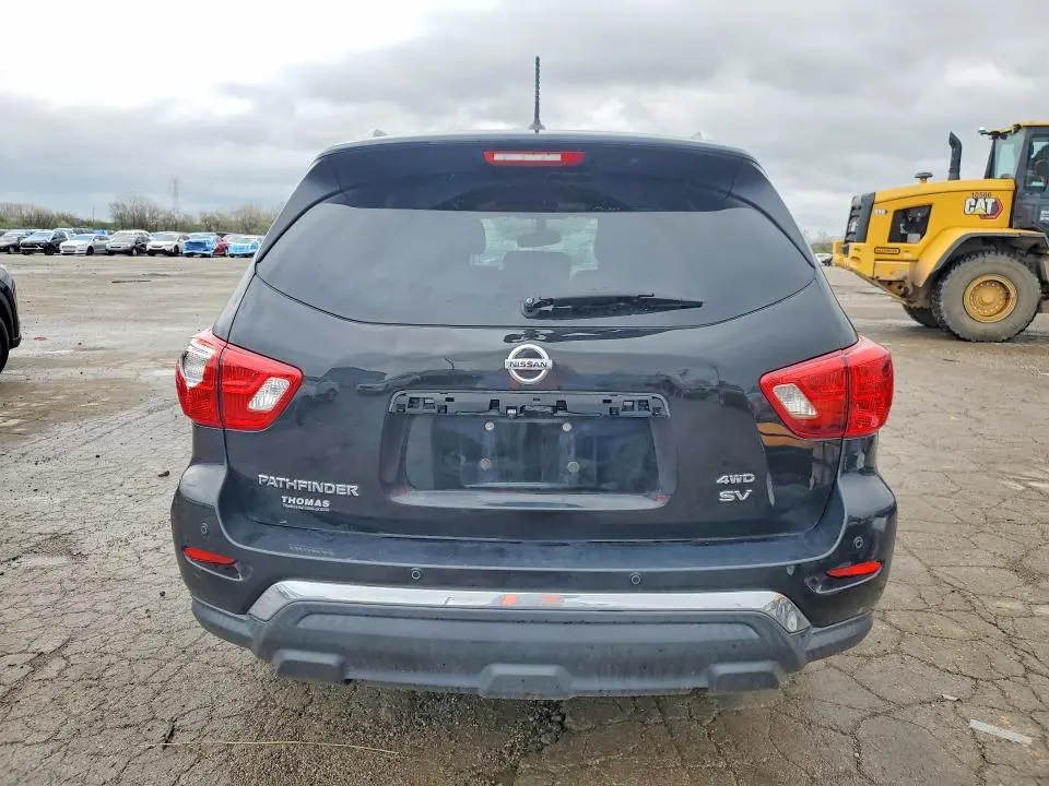 2017 NISSAN PATHFINDER SV  