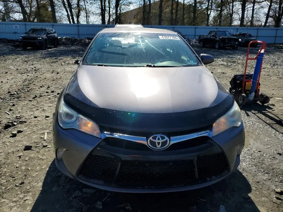 2015 TOYOTA CAMRY LE  