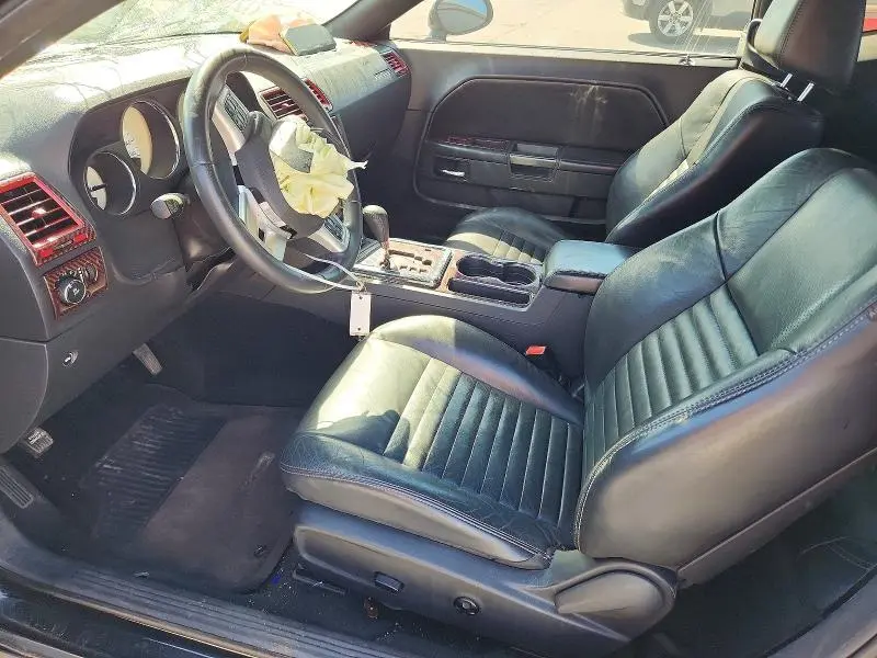 2013 DODGE CHALLENGER SXT  