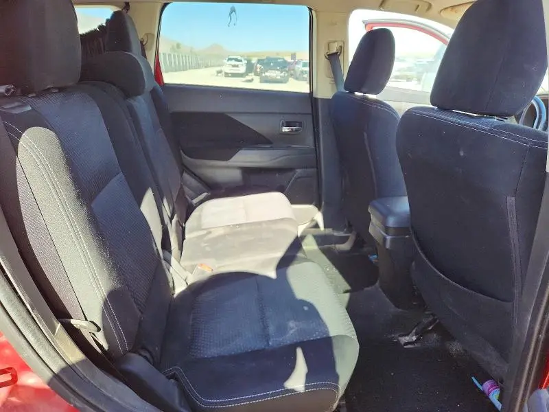 2018 MITSUBISHI OUTLANDER SE  