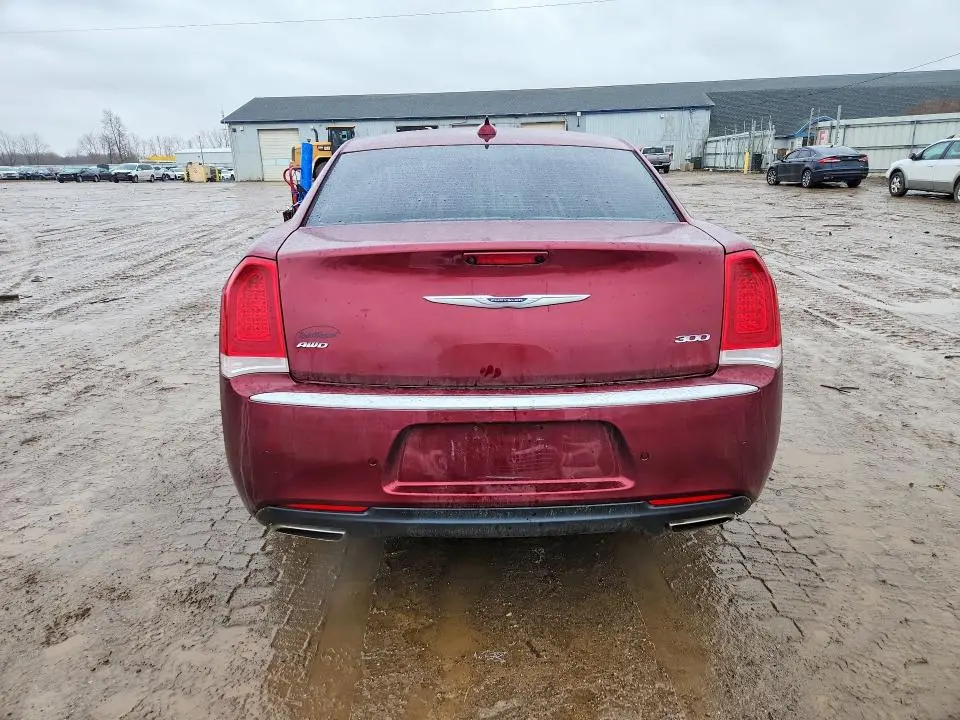 2019 CHRYSLER 300 LIMITED  