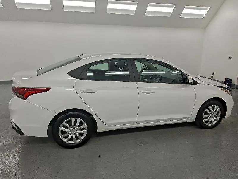 2022 HYUNDAI ACCENT SE  