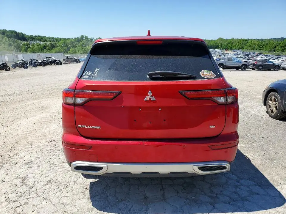2022 MITSUBISHI OUTLANDER SE  