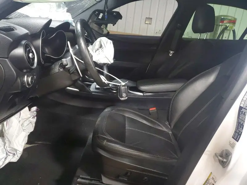 2022 ALFA ROMEO STELVIO   