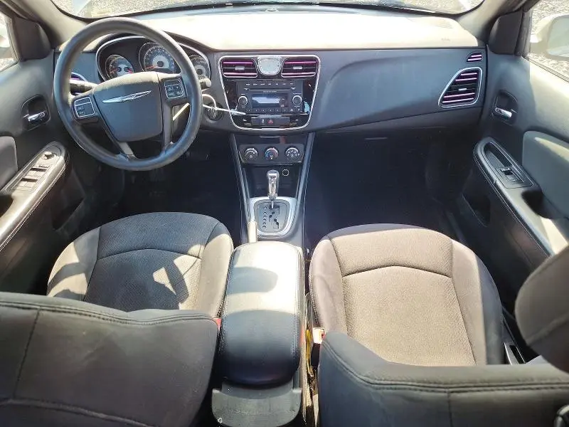 2012 CHRYSLER 200 LX  
