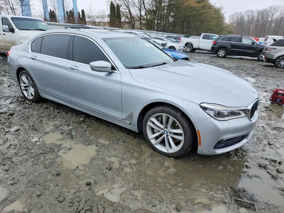 2016 BMW 750 XI  