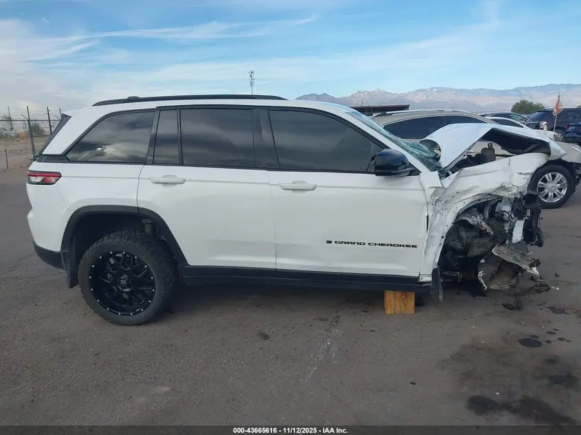 2023 JEEP GRAND CHEROKEE ALTITUDE 4X4