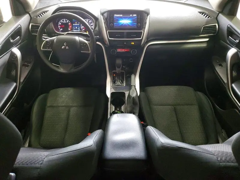 2020 MITSUBISHI ECLIPSE CROSS ES  