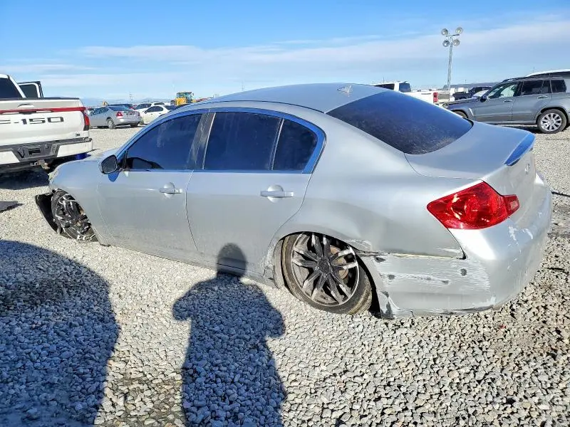 2011 INFINITI G37   