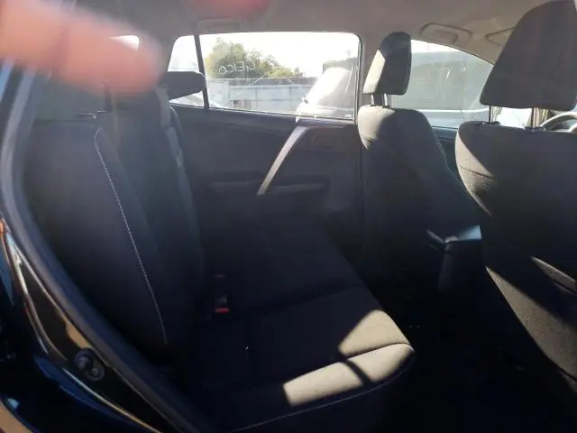 2018 TOYOTA RAV4 HV LE  