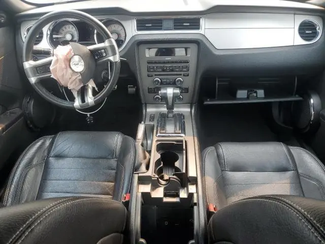 2011 FORD MUSTANG