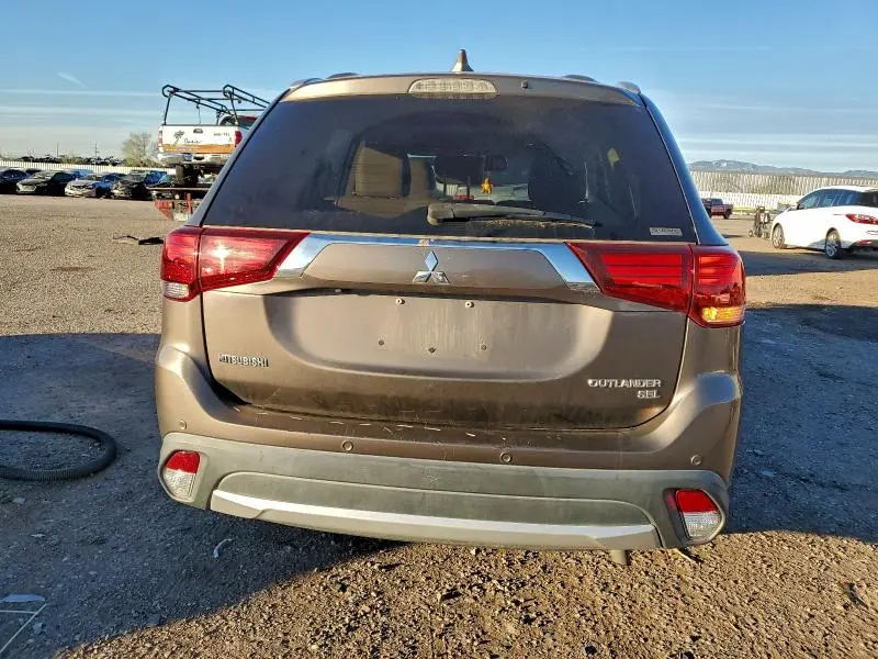 2017 MITSUBISHI OUTLANDER SE  