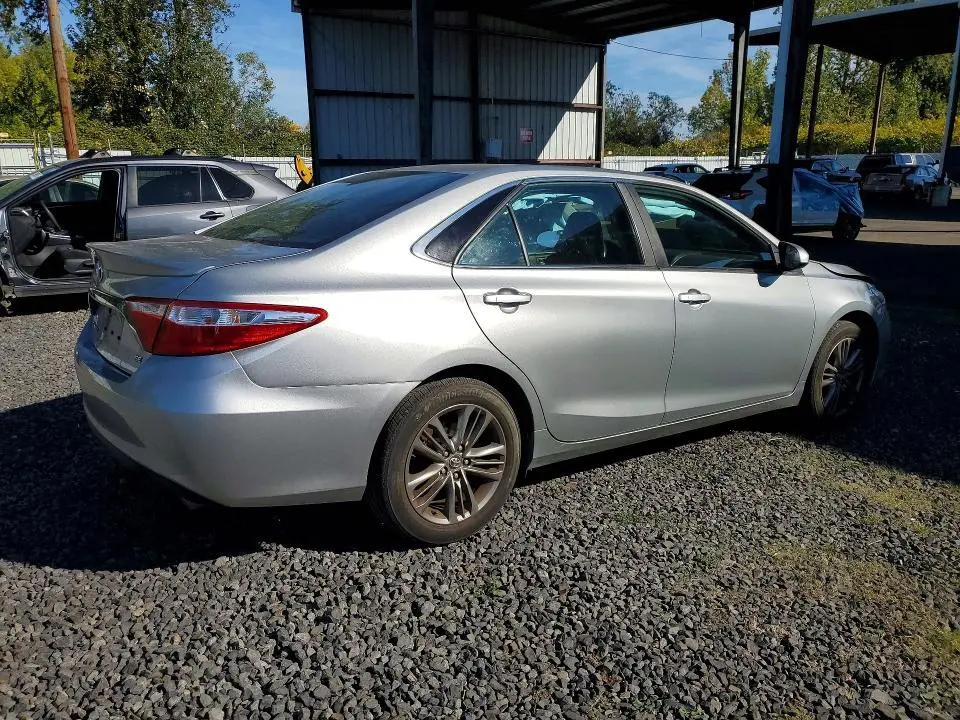2017 TOYOTA CAMRY SE  