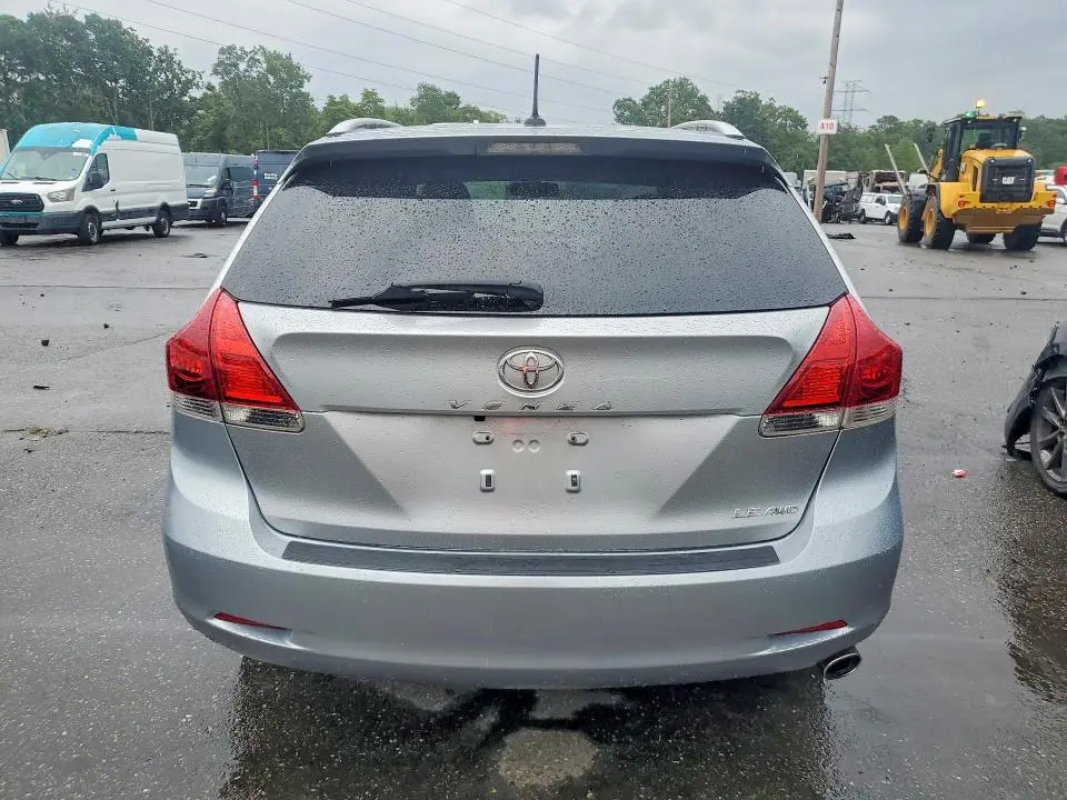2015 TOYOTA VENZA LE  