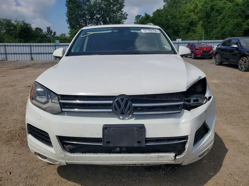 2014 VOLKSWAGEN TOUAREG TDI  
