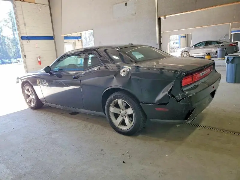 2013 DODGE CHALLENGER SXT  