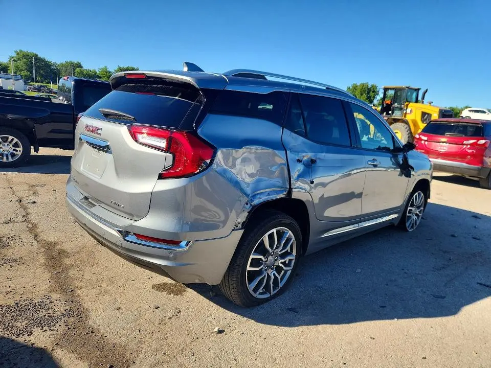 2024 GMC TERRAIN DENALI  