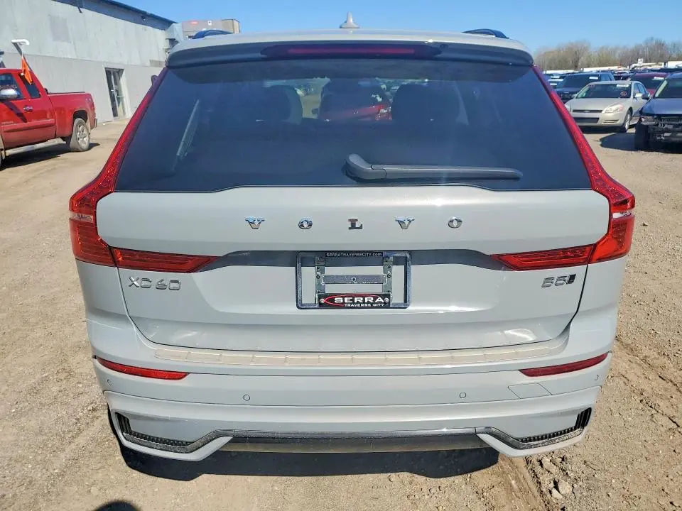 2025 VOLVO XC60 ULTRA  