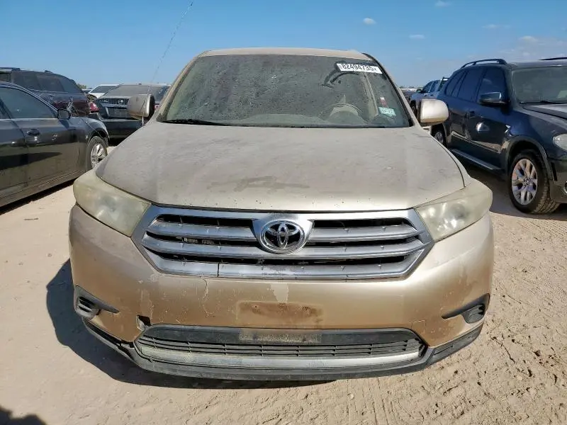2011 TOYOTA HIGHLANDER BASE  