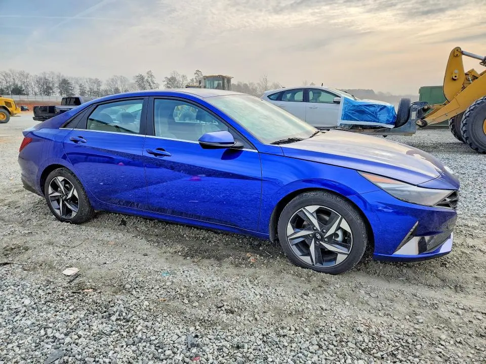 2023 HYUNDAI ELANTRA LIMITED  