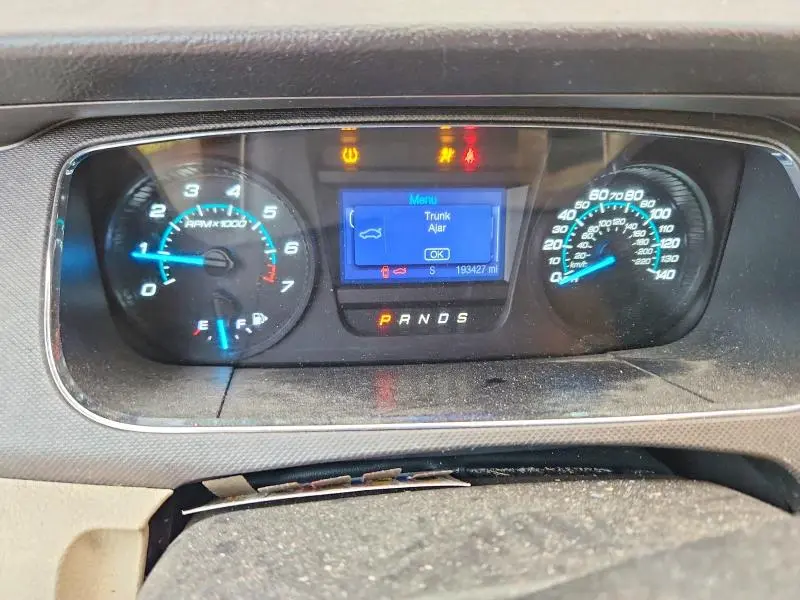 2013 FORD TAURUS SE  