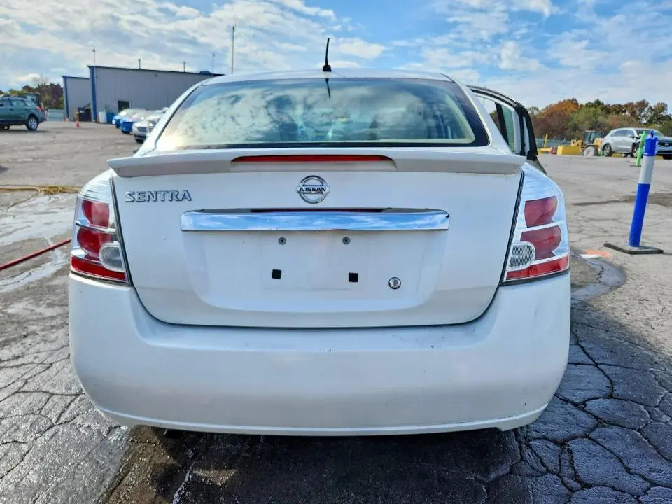 2012 NISSAN SENTRA 2.0  