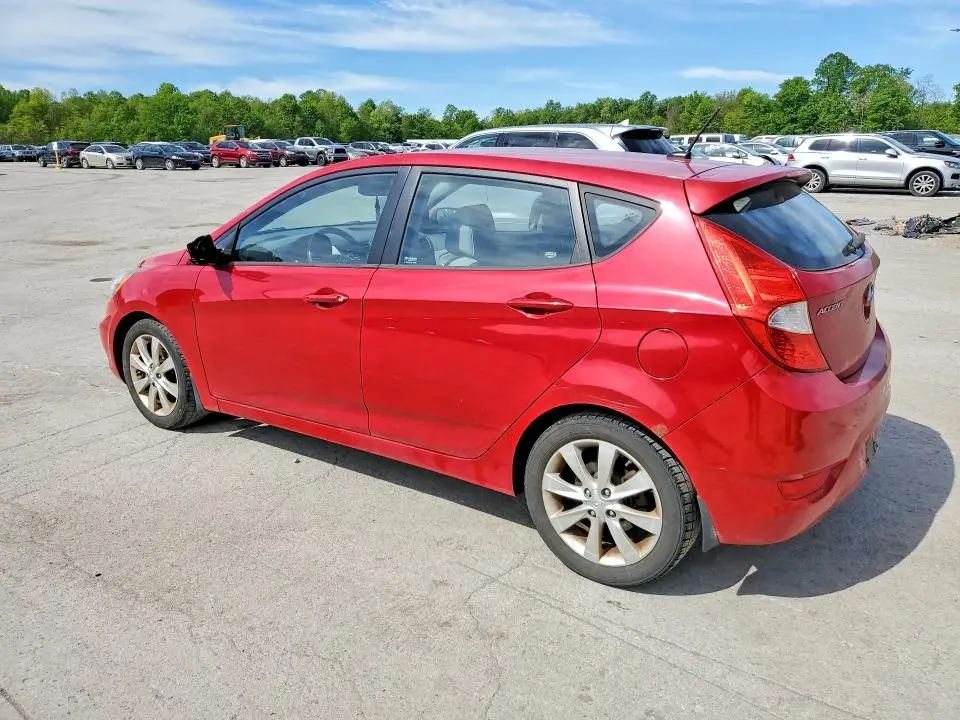 2012 HYUNDAI ACCENT SE  