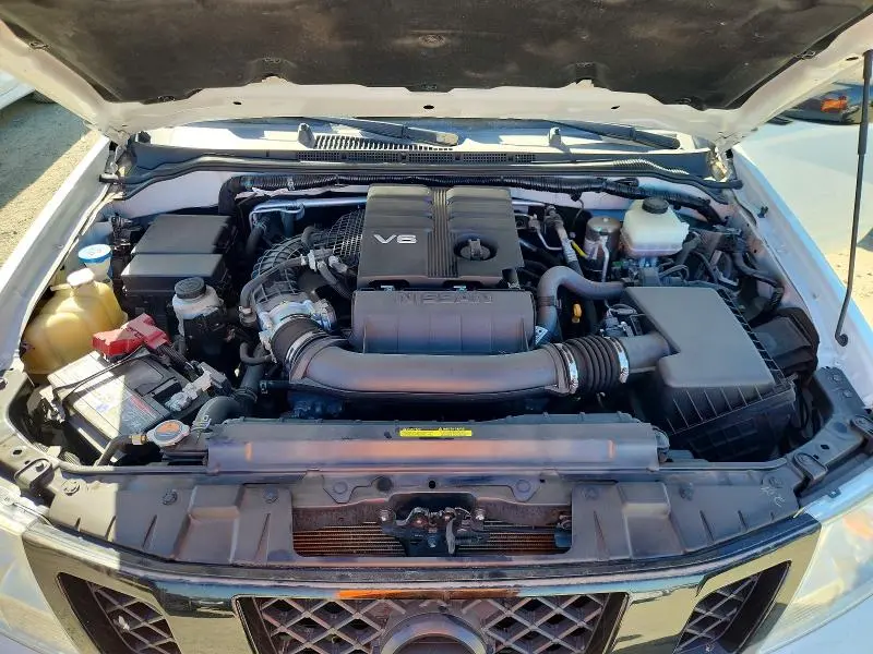 2021 NISSAN FRONTIER SV  
