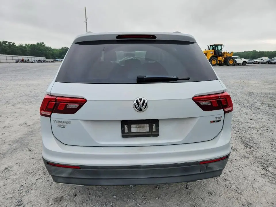 2018 VOLKSWAGEN TIGUAN S  