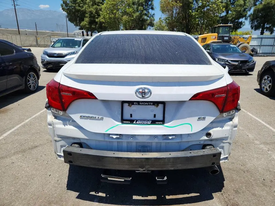 2019 TOYOTA COROLLA SE  